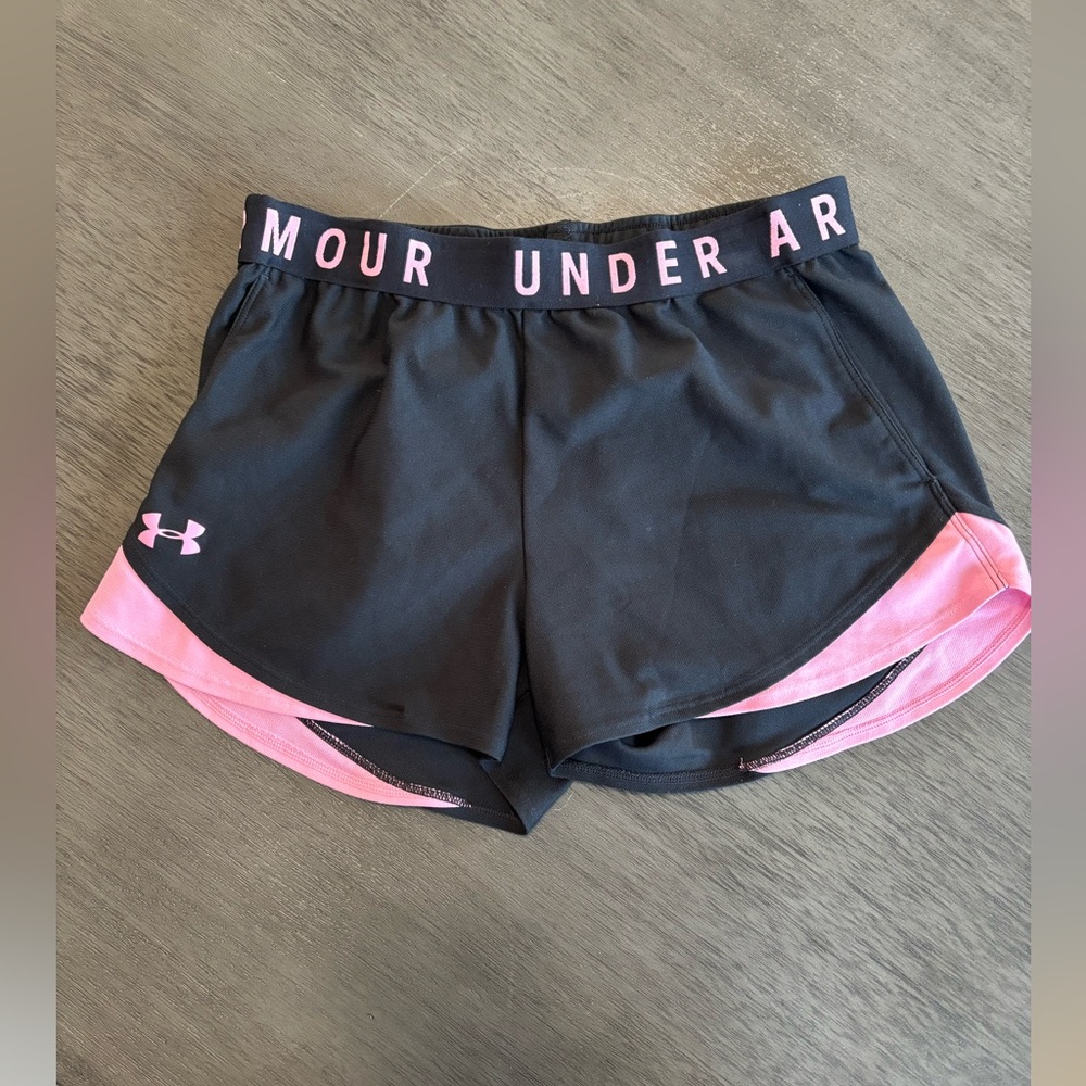 Under Armor Women’s shorts SM
